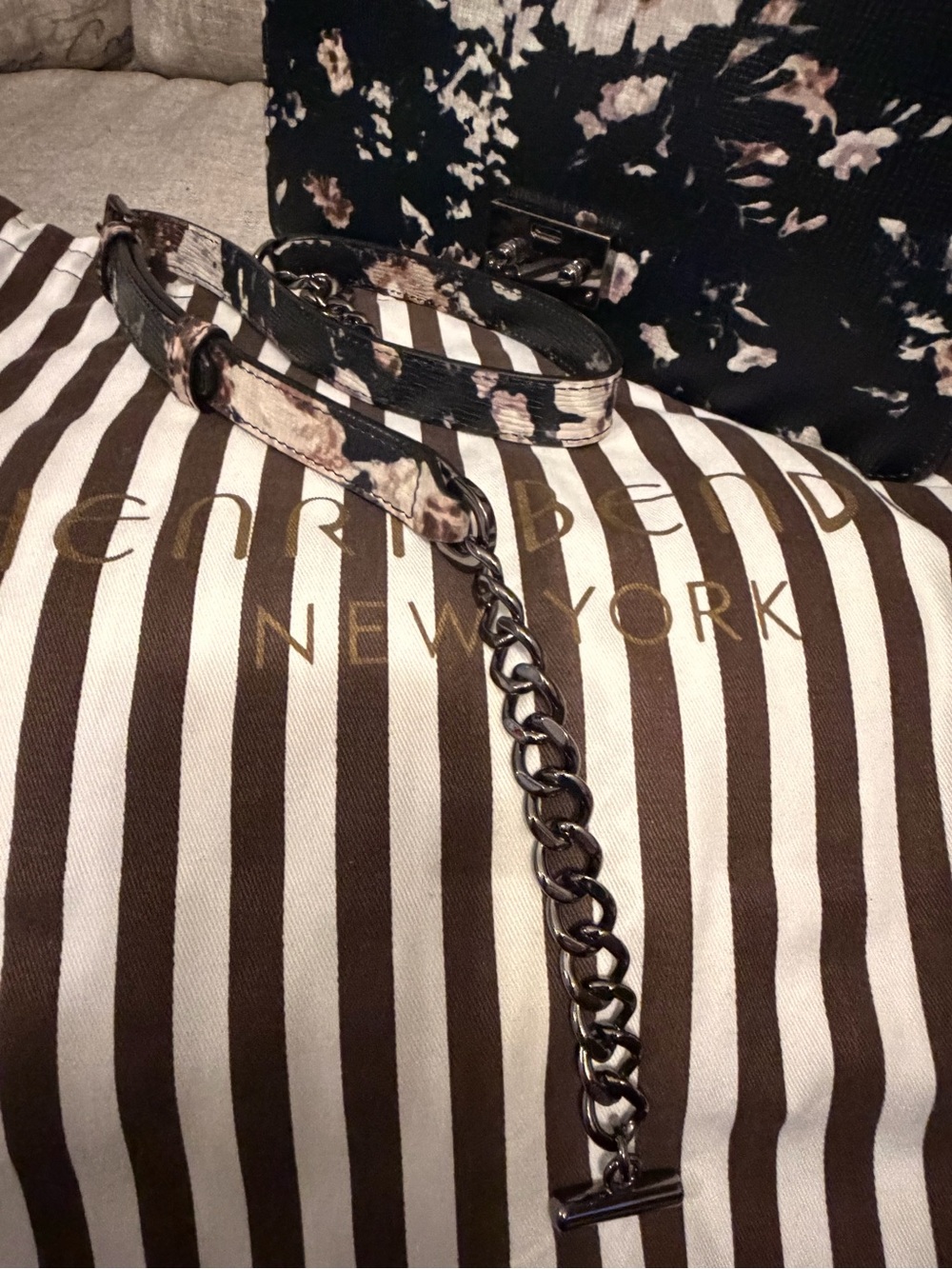 henri bendel Black Floral Crossbody πΊπΈ - Picture 8 of 8